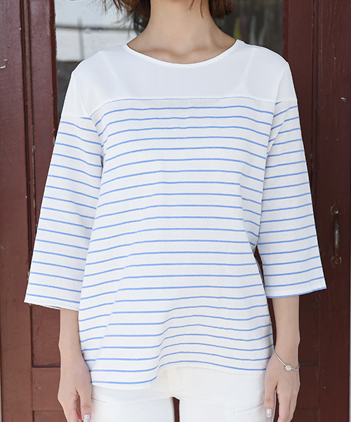Luz Llena（ラズレナ）の「シンプルボーダー切替トップス（Tシャツ/カットソー・レディース・アイボリー/ネイビー・MEDIUM）」の4枚目の写真