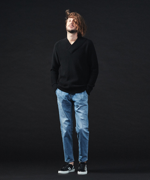 5351 POUR LES HOMMES(ゴーサンゴーイチプールオム)の「カシミヤソロ変形Vネックニット(ニット/セーター・メンズ・ブラック/グレー/ワイン・44/46/48/50)」の6枚目の写真