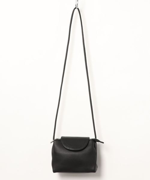 Beau're(ヴュレ)の「BEAURE ヴュレ カウレザー ポシェット(ショルダーバッグ・レディース・ブラック/グレー/レッド/シルバー/パープル/ブルーグレー・FREE)」の10枚目の写真