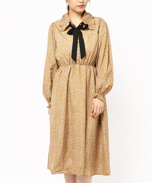 Spinns スピンズ の フラワーボウタイワンピース ワンピース Wear