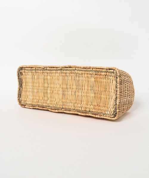 URBAN RESEARCH DOORS（アーバンリサーチドアーズ）の「アフリカンスクエア　ストロー横長かごL（インテリア雑貨・レディース・その他・LARGE）」の4枚目の写真