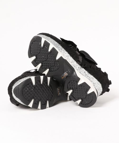 Swankiss（スワンキス）の「EV mademoi lace shoes（スニーカー・レディース・アイボリー/ピンク/ブラック・LARGE/MEDIUM）」の5枚目の写真