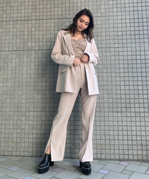ENVYM(アンビー)の「サイドスリットPT(その他パンツ・レディース・ピンク/ベージュ・MEDIUM/SMALL)」の9枚目の写真