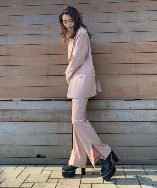 ENVYM(アンビー)の「サイドスリットPT(その他パンツ・レディース・ピンク/ベージュ・MEDIUM/SMALL)」の10枚目の写真