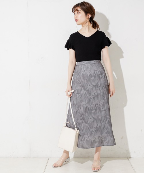 natural couture（ナチュラルクチュール）の「前後2WAYお上品フリル袖プルオーバー（ニット/セーター・レディース・ブラック/ベージュ/グリーン/レンガ・FREE）」の5枚目の写真