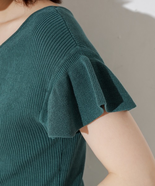 natural couture（ナチュラルクチュール）の「前後2WAYお上品フリル袖プルオーバー（ニット/セーター・レディース・ブラック/ベージュ/グリーン/レンガ・FREE）」の7枚目の写真