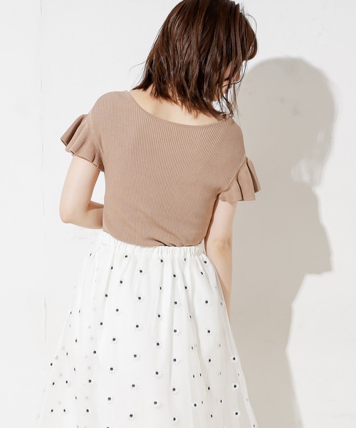 natural couture（ナチュラルクチュール）の「前後2WAYお上品フリル袖プルオーバー（ニット/セーター・レディース・ブラック/ベージュ/グリーン/レンガ・FREE）」の8枚目の写真