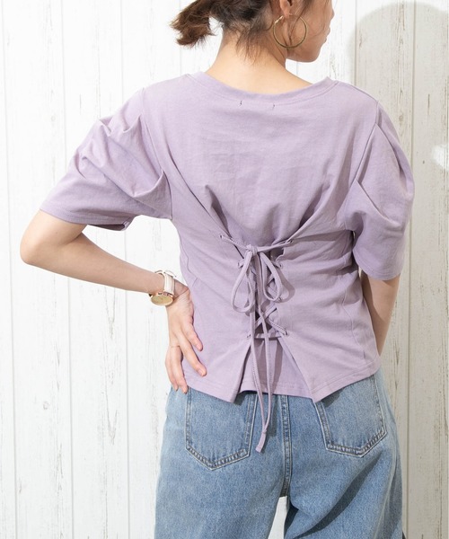 SpRay(スプレイ)の「BACK スピンドル Tシャツ(Tシャツ/カットソー・レディース・ブラック/オフホワイト/ブルー/ライトパープル/グレイッシュベージュ・FREE)」の1枚目の写真