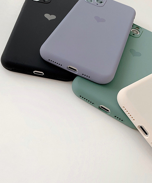 c.u.l(シーユーエル)の「【c.u.l】マット シンプル 無地 ワンポイント ハート iPhoneカバー アイフォンケース ipc491(スマホケース/カバー・レディース・ホワイト/ブラック/パープル/グリーン・K/F/A/E/J/D/B/I/O/P/N)」の6枚目の写真