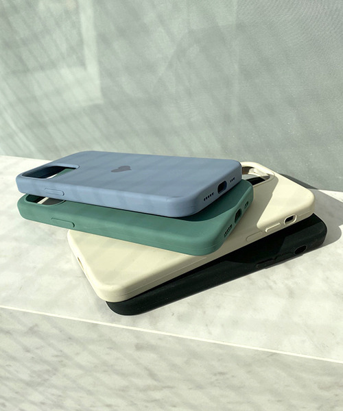 c.u.l(シーユーエル)の「【c.u.l】マット シンプル 無地 ワンポイント ハート iPhoneカバー アイフォンケース ipc491(スマホケース/カバー・レディース・ホワイト/ブラック/パープル/グリーン・K/F/A/E/J/D/B/I/O/P/N)」の10枚目の写真