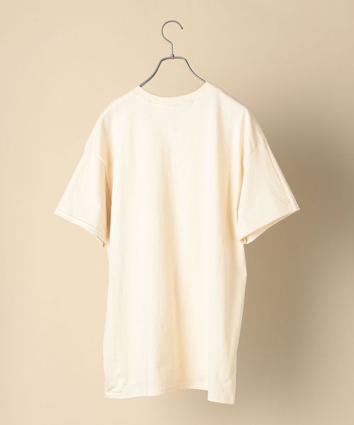 SHIPS(シップス)の「.cvs: AMANE MURAKAMI グラフィックデザイン Tシャツ No.2(Tシャツ/カットソー・メンズ・サンドベージュ/ホワイト・LARGE/SMALL/MEDIUM/XX-LARGE/X-LARGE)」の3枚目の写真