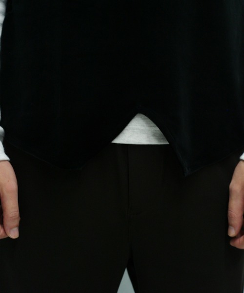 KAIKO（カイコー）の「KAIKO OUTLINE VEST VELOUR（ベスト・メンズ・ブラック・M/L）」の2枚目の写真