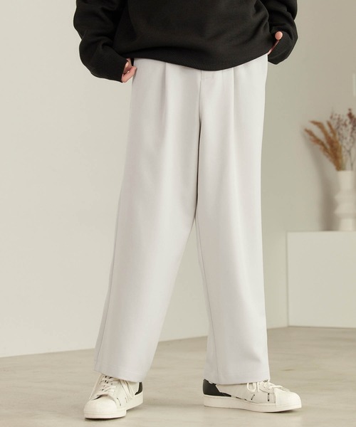 MONO-MART（モノマート）の「TRストレッチ スーツ地 タックワイドパンツ（その他パンツ・メンズ・グリーン/グレー系その他/ブラック/ブラウン系その他/ネイビー/ライトグレー/グレイッシュベージュ/ダークブラウン/グレー系その他2/ブラウン系その他2/ホワイト/ライトグリーン/ブラック系その他/ベージュ系その他2/ブルー系その他/ライラック・S/L/XL/M）」の22枚目の写真