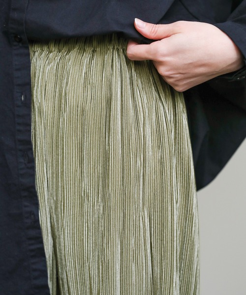 select MOCA(セレクトモカ)の「2021 SS シャイニープリーツサテンパンツ(その他パンツ・レディース・ブラック/カーキ/グレイッシュベージュ・FREE)」の8枚目の写真