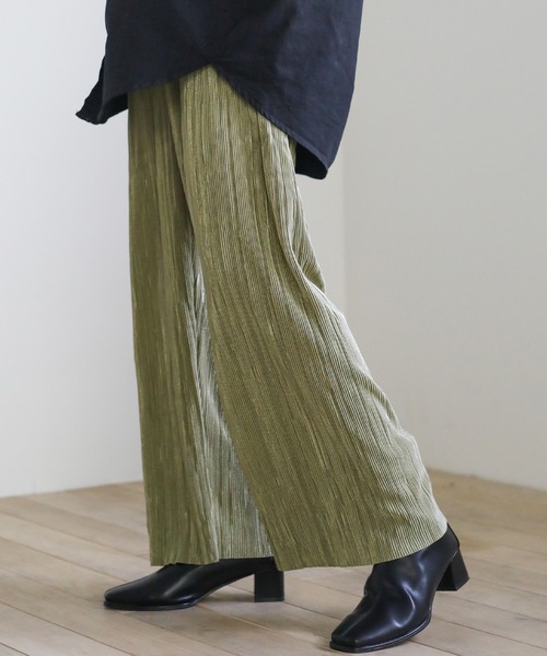 select MOCA(セレクトモカ)の「2021 SS シャイニープリーツサテンパンツ(その他パンツ・レディース・ブラック/カーキ/グレイッシュベージュ・FREE)」の7枚目の写真
