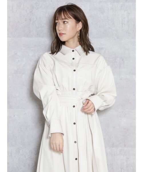 dazzlin（ダズリン）の「ステッチアートシャツワンピース（ワンピース・レディース・イエロー/インディゴブルー/アイボリー・FREE）」の8枚目の写真