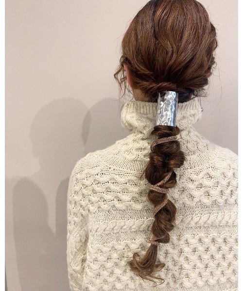 mou（モウ）の「デコボコヘアフックロング（その他ヘアアクセサリー・レディース・シルバー/ゴールド・FREE）」の5枚目の写真