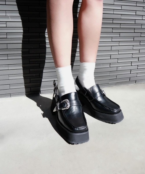 FIG&VIPER バックベルト厚底ローファー FIG&VIPER（フィグアンドバイパー）の「バックベルト厚底