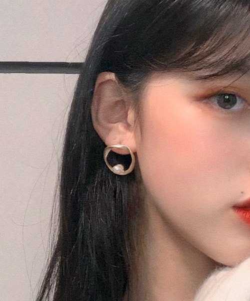 florist(フローリスト)の「【9種展開】小ぶりパールピアス(ピアス(両耳用)・レディース・その他3/その他4/その他5/その他6/その他7/その他1/その他9/その他8/その他2・FREE)」の5枚目の写真