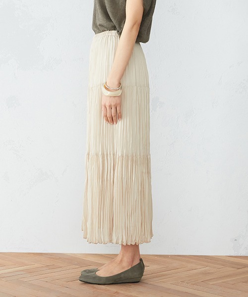 COMME CA ISM（コムサイズム）の「ワッシャープリーツ・ティアード スカート（スカート・レディース・ベージュ/ブラウン/レンガ・SMALL/MEDIUM/LARGE）」の11枚目の写真