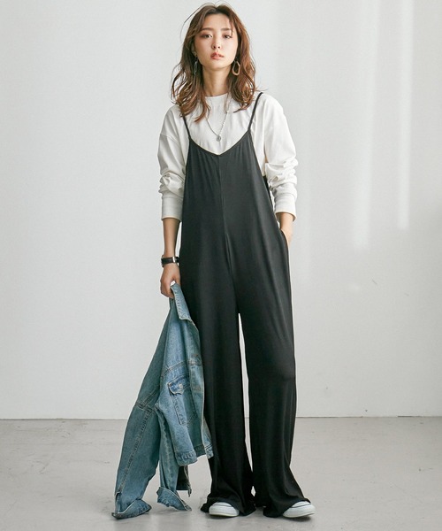 Fashion Letter（ファッションレター）の「ストレッチキャミワイドサロペット（サロペット/オーバーオール・レディース・グレイッシュベージュ/モカ/チャコールグレー/ブラック・M）」の2枚目の写真