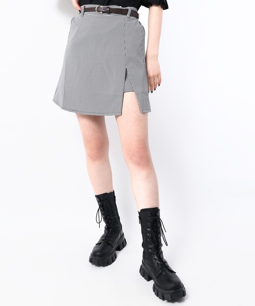 WC(ダブル シー)の「ミニギンガムスリットスカパン(スカート・レディース・ブラック/ブラウン/ライトパープル・FREE)」の2枚目の写真