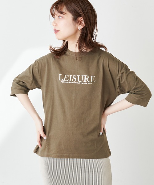 natural couture(ナチュラルクチュール)の「大人ロゴ6分袖T(Tシャツ/カットソー・レディース・オフホワイト/カーキ/サックスブルー/スミクロ・FREE)」の18枚目の写真