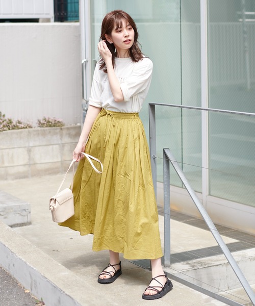 natural couture(ナチュラルクチュール)の「大人ロゴ6分袖T(Tシャツ/カットソー・レディース・オフホワイト/カーキ/サックスブルー/スミクロ・FREE)」の7枚目の写真