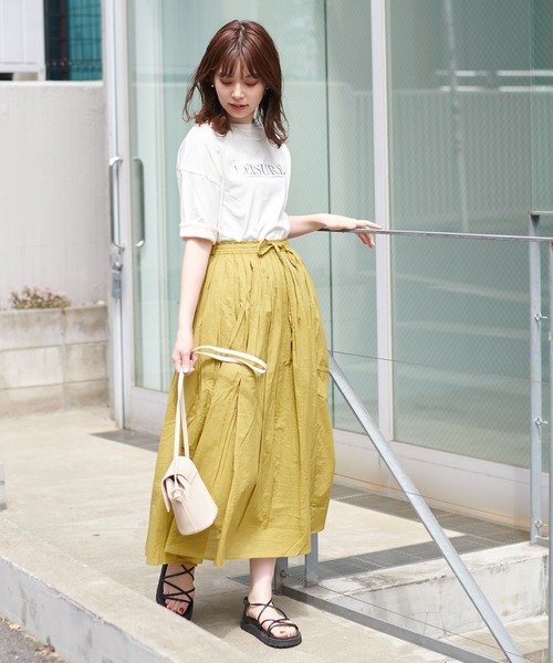 natural couture(ナチュラルクチュール)の「大人ロゴ6分袖T(Tシャツ/カットソー・レディース・オフホワイト/カーキ/サックスブルー/スミクロ・FREE)」の8枚目の写真