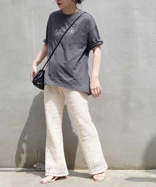 natural couture(ナチュラルクチュール)の「大人ロゴ6分袖T(Tシャツ/カットソー・レディース・オフホワイト/カーキ/サックスブルー/スミクロ・FREE)」の13枚目の写真