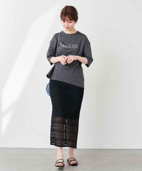 natural couture(ナチュラルクチュール)の「大人ロゴ6分袖T(Tシャツ/カットソー・レディース・オフホワイト/カーキ/サックスブルー/スミクロ・FREE)」の16枚目の写真