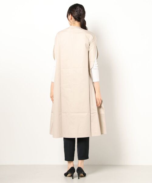 M y u（ミュー）の「ポケットパール付シャツ風トレンチロングジレ（その他アウター・レディース・ベージュ/ナチュラル・FREE）」の13枚目の写真