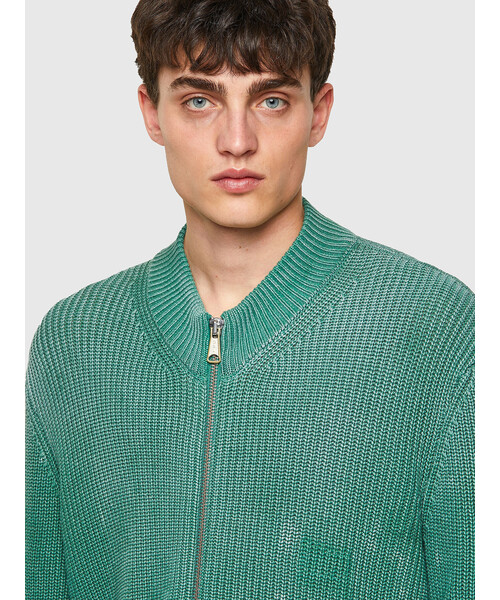DIESEL（ディーゼル）の「メンズ ニット カーディガン ジップ ラベル（カーディガン/ボレロ・メンズ・グリーン/ブルー・MEDIUM/SMALL/LARGE/X-LARGE/X-SMALL/XX-LARGE）」の7枚目の写真