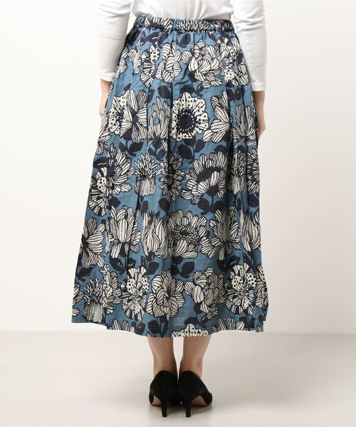 D*g*y（ディージーワイ）の「∴【 D*g*y / ディージーワイ 】大花柄 ボタニカル レトロ ロングスカート D5853（スカート・レディース・グレー/ブルー/レッド・M）」の4枚目の写真
