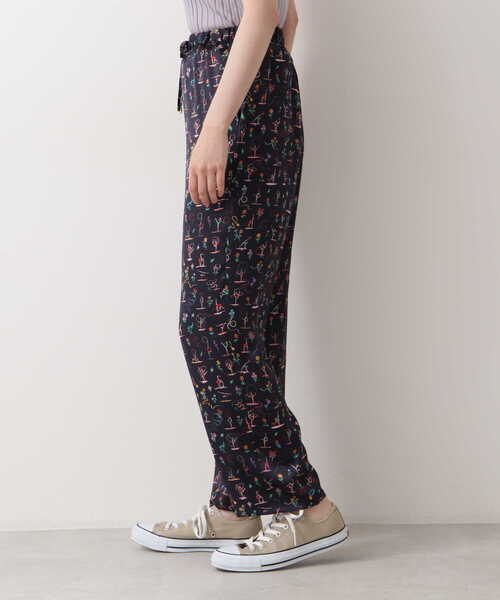 NATURAL BEAUTY BASIC（ナチュラルビューティーベーシック）の「リバティプリント　パンツ（その他パンツ・レディース・ブルー系その他6/グリーン系その他3・MEDIUM）」の8枚目の写真