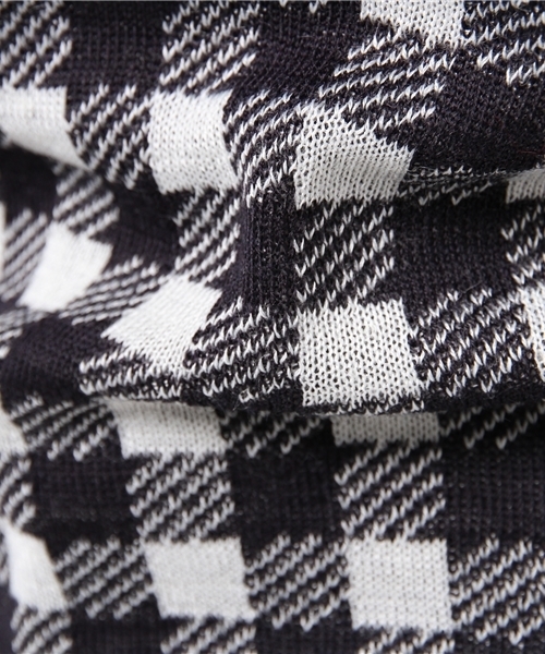 earth music&ecology（アースミュージックアンドエコロジー）の「チェックニットプルオーバー（ニット/セーター・レディース・ブラック/ライトピンク/サックスブルー/ネイビー・SMALL/MEDIUM）」の6枚目の写真