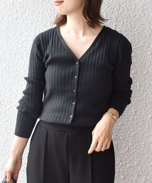 SHIPS(シップス)の「〈手洗い可能〉スイスオーガニックカーディガントップス◇(カーディガン/ボレロ・レディース・ライトブルー/ブラック/ブラウン/オフホワイト/ダークグレー・ONE SIZE)」の3枚目の写真