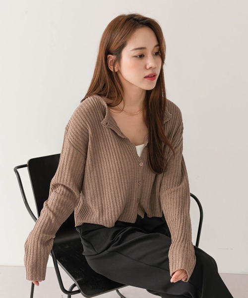 UNE MANSION（ユヌマンション）の「シンプルリブカーディガン（カーディガン/ボレロ・レディース・ブラック/ベージュ/ブラウン/ブルー/黄緑系・FREE）」の2枚目の写真