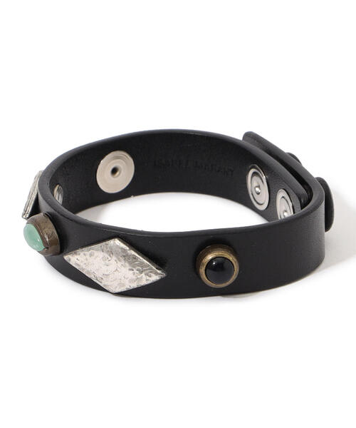 ISABEL MARANT(イザベルマラン)の「ISABEL MARANT HAMMERED ブレスレット(ブレスレット・レディース・ブラック/カーキ・FREE)」の2枚目の写真