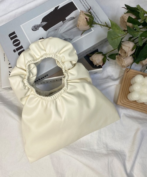 shopnikoniko(ショップニコニコ)の「ギャザーハンドル ミニホーボーバッグ(ハンドバッグ・レディース・ホワイト/パープル/イエロー・フリー)」の4枚目の写真