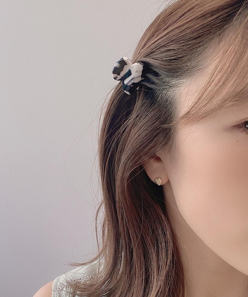 TONE SELECT GOODS（トーンセレクトグッズ）の「【Liaa】ミニマーブルヘアクリップ（バレッタ/ヘアクリップ・レディース・ベージュ/ブラウン/オフホワイト/ピンク/グリーン/ホワイト×ブラック/ブラウン系その他/ベビーピンク/ブラック/ホワイト/ピンク系その他・FREE）」の4枚目の写真