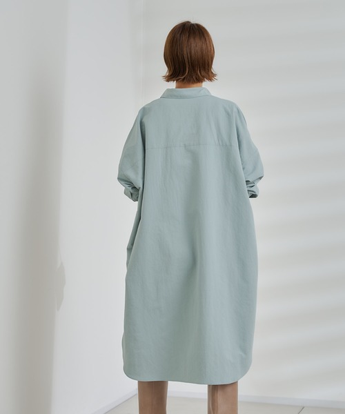 DouDou(ドゥドゥ)の「バックロングオーバーシャツ(シャツ/ブラウス・レディース・ピンク/グリーン/グレイッシュベージュ・FREE)」の19枚目の写真