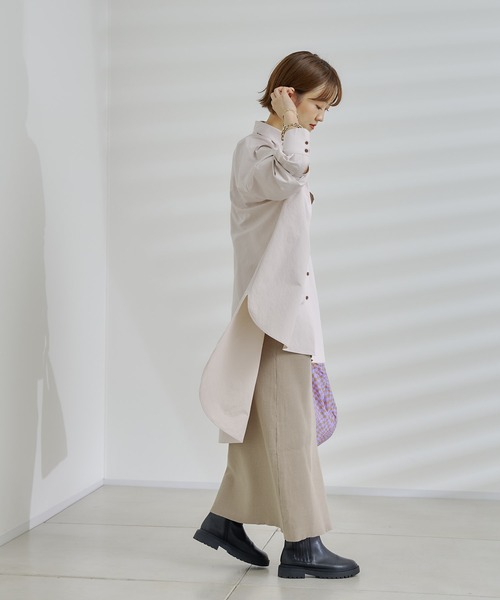 DouDou(ドゥドゥ)の「バックロングオーバーシャツ(シャツ/ブラウス・レディース・ピンク/グリーン/グレイッシュベージュ・FREE)」の6枚目の写真