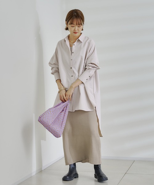 DouDou(ドゥドゥ)の「バックロングオーバーシャツ(シャツ/ブラウス・レディース・ピンク/グリーン/グレイッシュベージュ・FREE)」の5枚目の写真