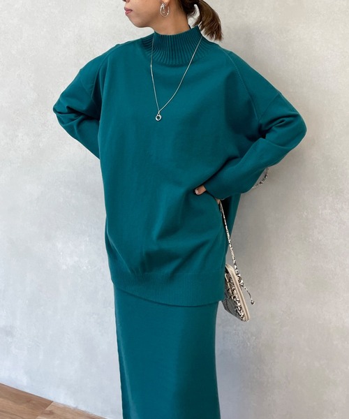 DouDou（ドゥドゥ）の「ニットアップサイドリブタートルチュニック（ニット/セーター・レディース・オフホワイト/チャコールグレー/グリーン・FREE）」の3枚目の写真