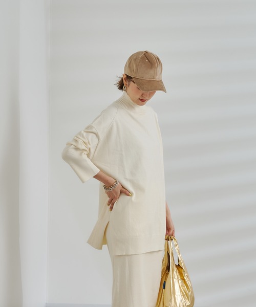 DouDou（ドゥドゥ）の「ニットアップサイドリブタートルチュニック（ニット/セーター・レディース・オフホワイト/チャコールグレー/グリーン・FREE）」の7枚目の写真