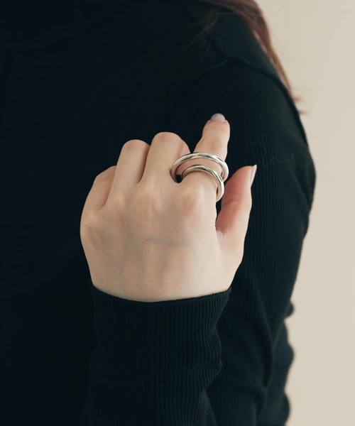 SMELLY（スメリー）の「リッタイラインリング（リング・レディース・シルバー・-）」の6枚目の写真
