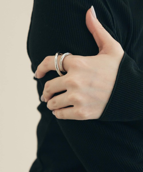 SMELLY（スメリー）の「リッタイラインリング（リング・レディース・シルバー・-）」の2枚目の写真