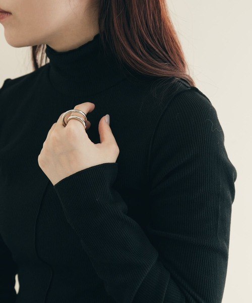 SMELLY（スメリー）の「リッタイラインリング（リング・レディース・シルバー・-）」の3枚目の写真