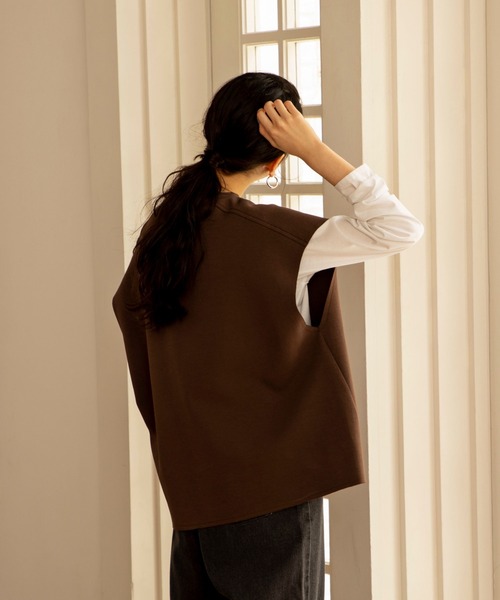 ReNorm(リノーム)の「スリットネックベスト(ベスト・レディース・ブラウン/パープル・フリー)」の18枚目の写真